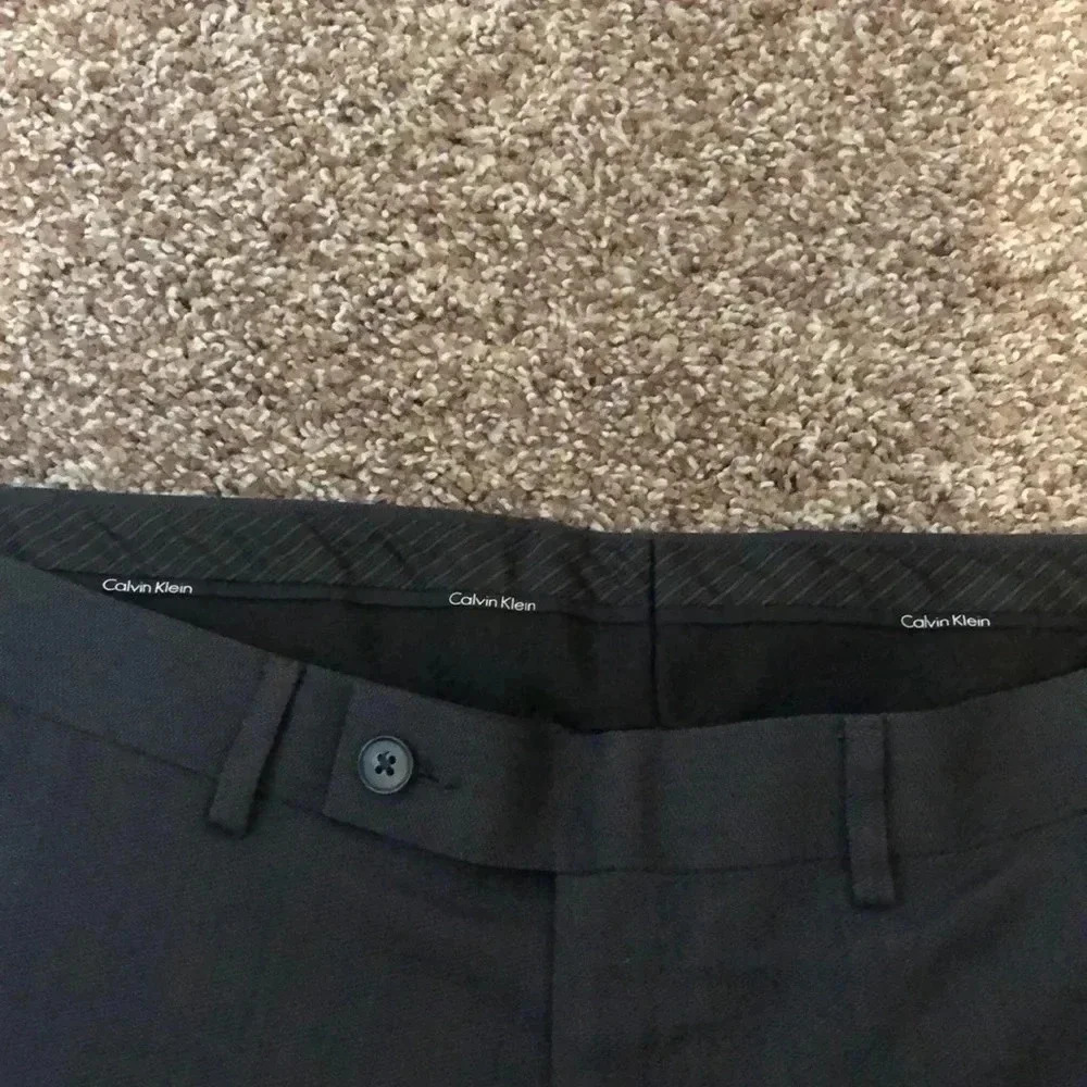 Calvin Klein Gray‎ Slacks - Picture 2 of 6